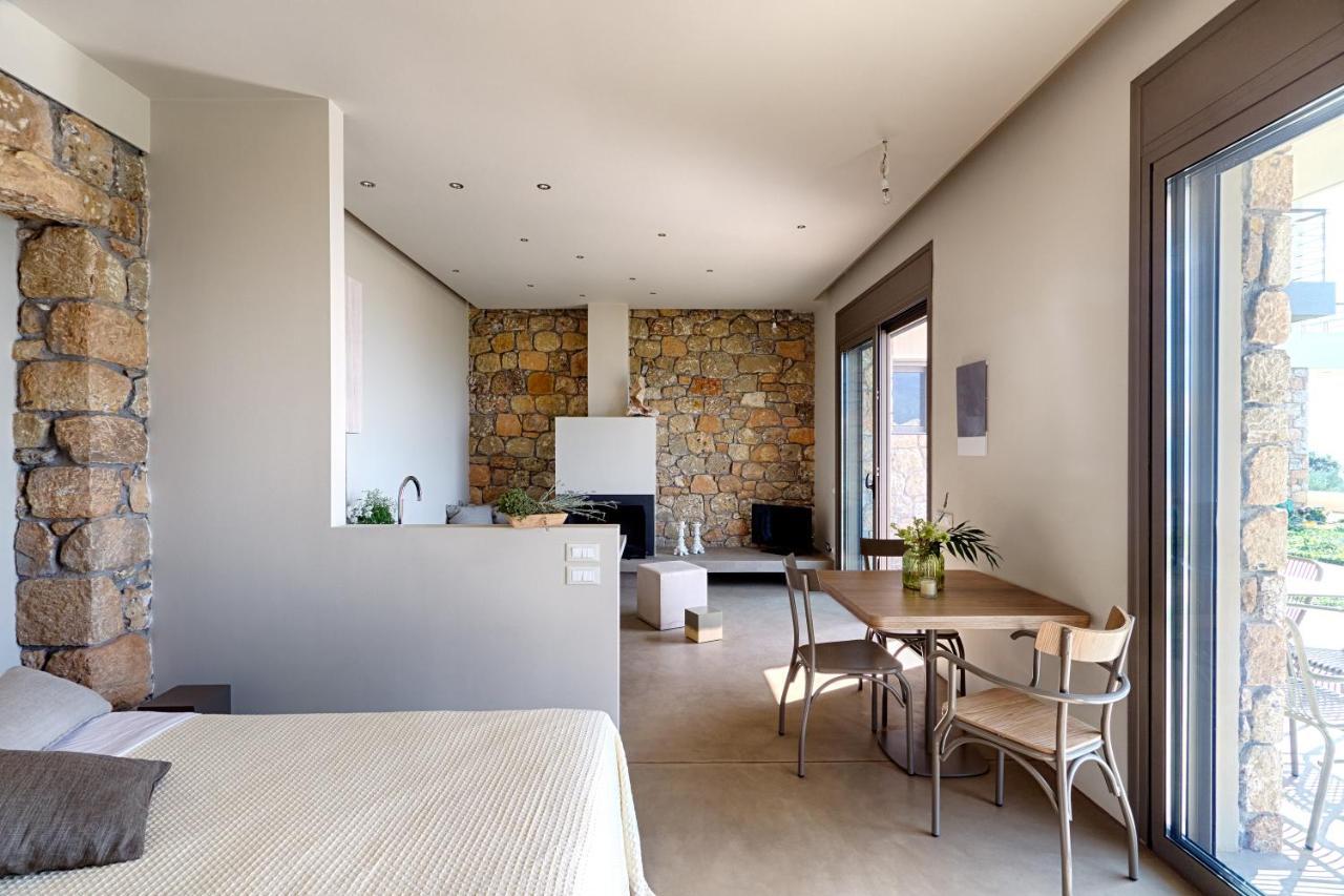 Euphoria Suites Avia ภายนอก รูปภาพ