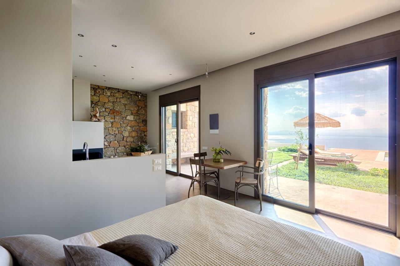 Euphoria Suites Avia ภายนอก รูปภาพ