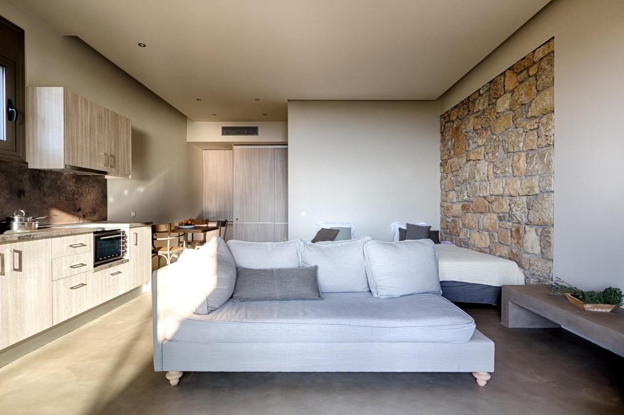Euphoria Suites Avia ภายนอก รูปภาพ